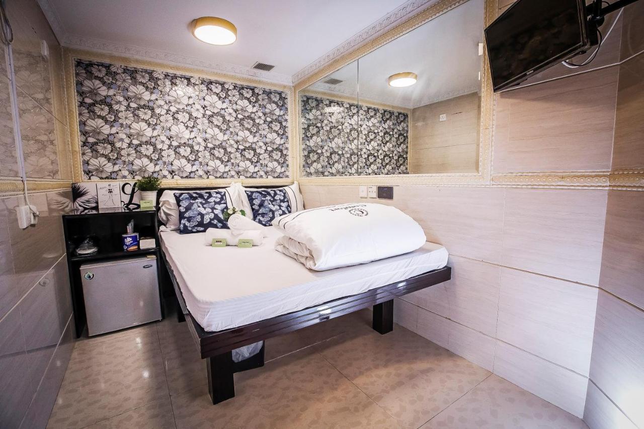Tsim Sha Tsui Hotel Kowloon  Exterior photo